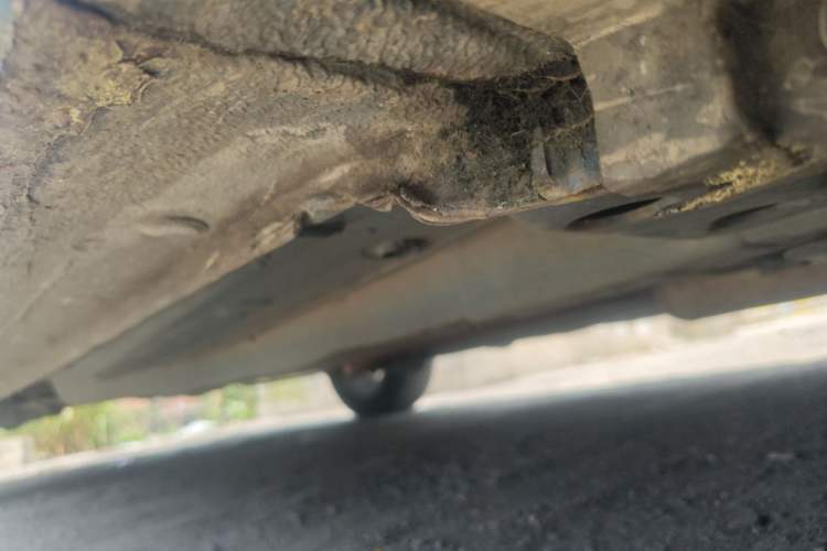 Used Chevrolet Aveo Sonic 2011 Sedan 1.4L MT SL Chassis Front Right