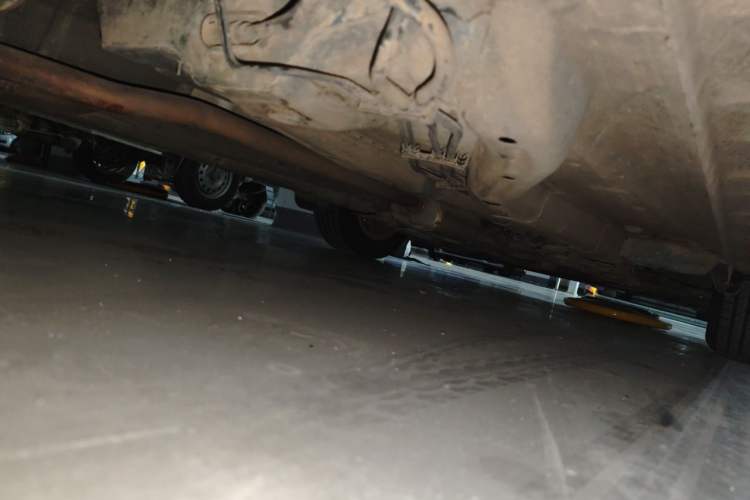 Used Chevrolet Aveo Sonic 2011 Hatchback 1.4L MT SL Chassis Rear Right