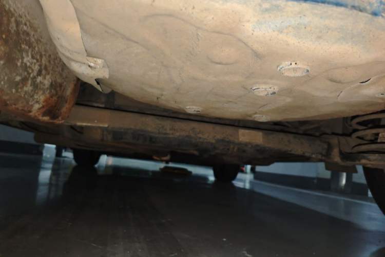 Used Chevrolet Aveo Sonic 2011 Hatchback 1.4L MT SL Chassis Rear