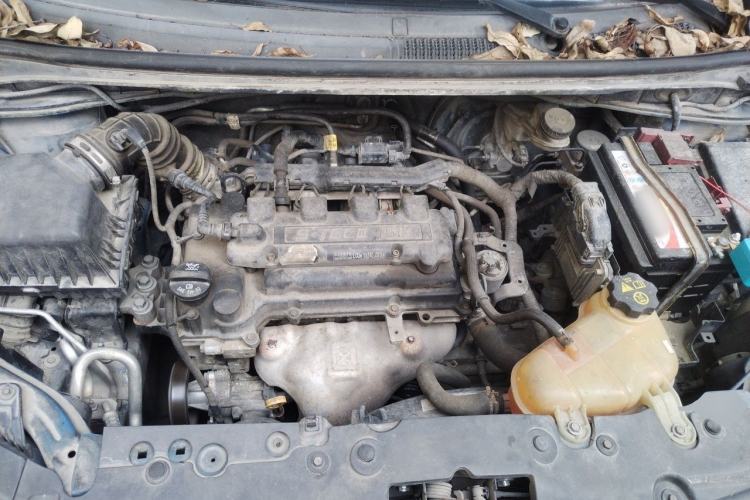 Used Chevrolet Aveo Sonic 2011 Sedan 1.4L Manual Transmission SE Engine Bay