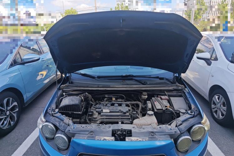 Used Chevrolet Aveo Sonic 2011 Sedan 1.4L Automatic SE Engine Bay