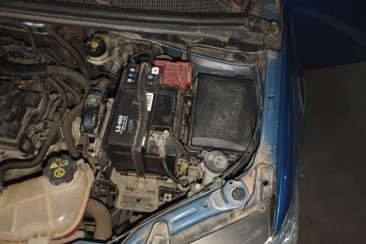 Used Chevrolet Aveo Sonic 2011 Hatchback 1.4L MT SL Engine Bay Left