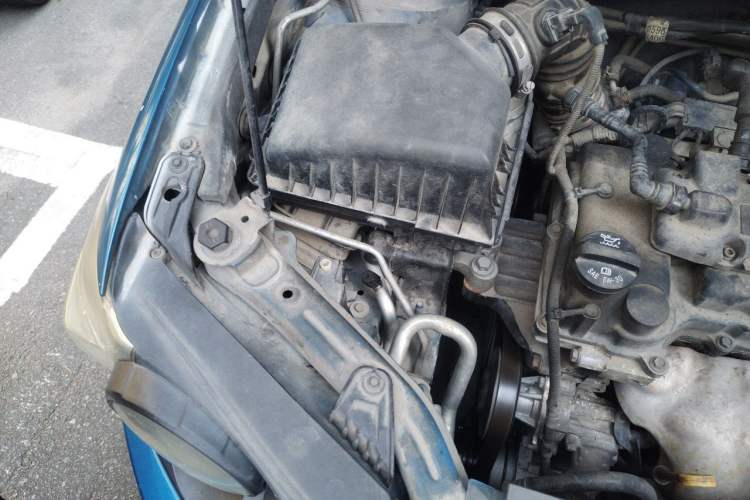 Used Chevrolet Aveo Sonic 2011 Sedan 1.4L Manual Transmission SE Engine Bay Right