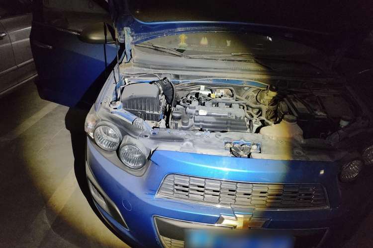 Used Chevrolet Aveo Sonic 2011 Sedan 1.4L MT SL Engine Bay Right