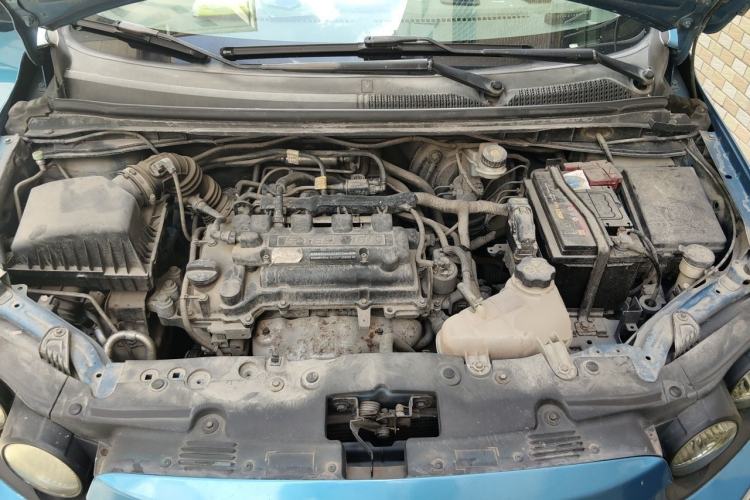 Used Chevrolet Aveo Sonic 2011 Sedan 1.4L MT SL Engine Bay