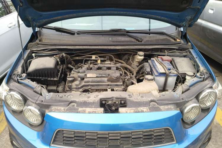 Used Chevrolet Aveo Sonic 2011 Sedan 1.4L Manual Transmission SE Engine Bay