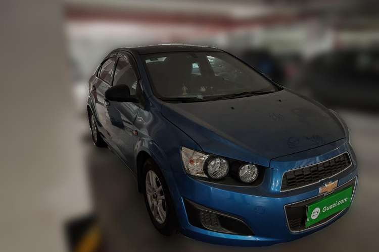 Used Chevrolet Aveo Sonic 2011 Sedan 1.4L MT SL Front Right 45 Deg