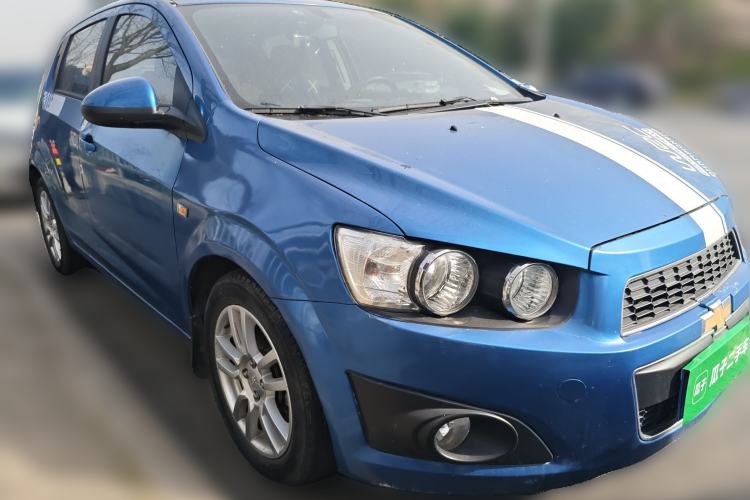 Used Chevrolet Aveo Sonic 2011 Hatchback 1.6L MT SX Front Right 45 Deg