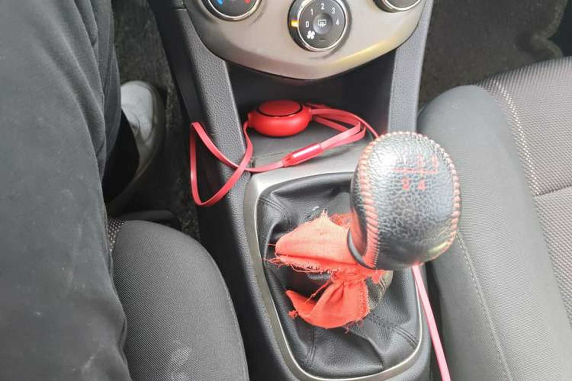 Used Chevrolet Aveo Sonic 2011 Hatchback 1.6L MT SX Gear Lever