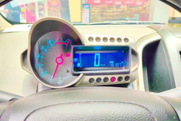 Used Chevrolet Aveo Sonic 2011 Sedan 1.4L Manual Transmission SE Instrument Cluster