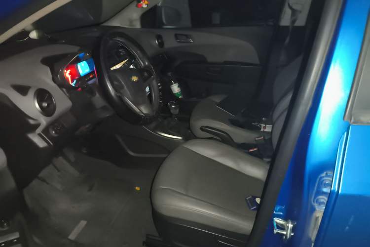 Used Chevrolet Aveo Sonic 2011 Sedan 1.6L Manual Transmission SX Left Front Seat