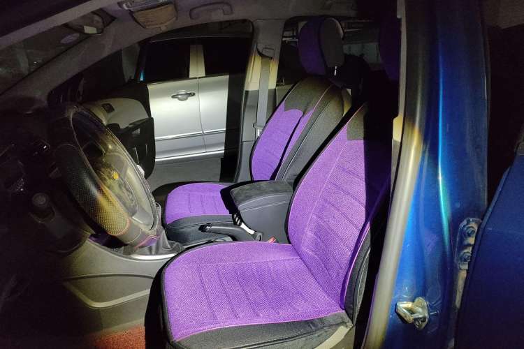 Used Chevrolet Aveo Sonic 2011 Sedan 1.4L MT SL Left Front Seat