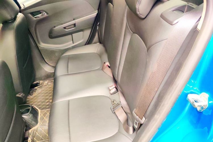 Used Chevrolet Aveo Sonic 2011 Sedan 1.4L Manual Transmission SE Left Rear Seat