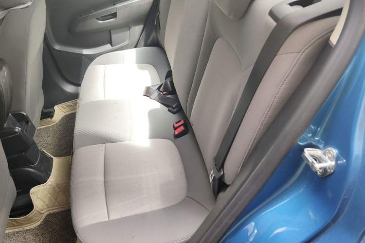 Used Chevrolet Aveo Sonic 2011 Sedan 1.4L MT SL Left Rear Seat