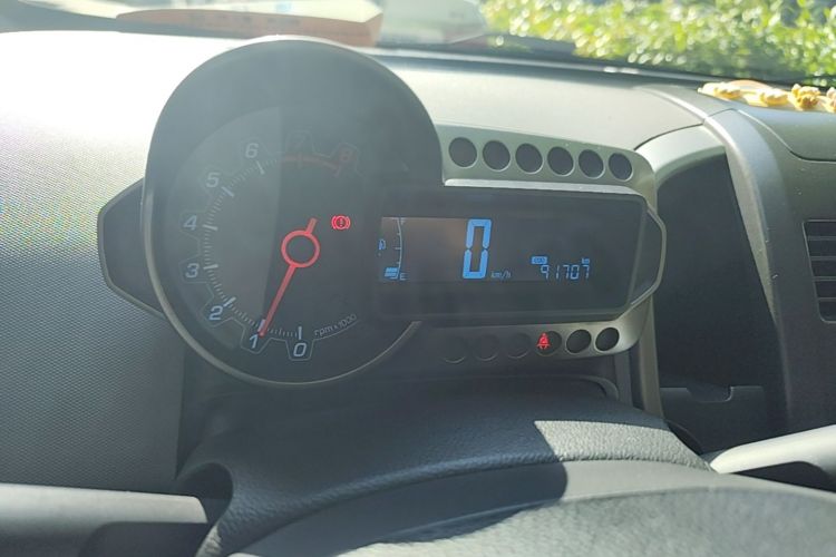 Used Chevrolet Aveo Sonic 2011 Sedan 1.4L Manual Transmission SE Odometer Close Up