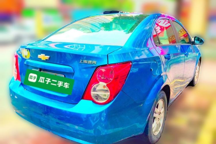 Used Chevrolet Aveo Sonic 2011 Sedan 1.4L Manual Transmission SE Rear Right 45 Deg