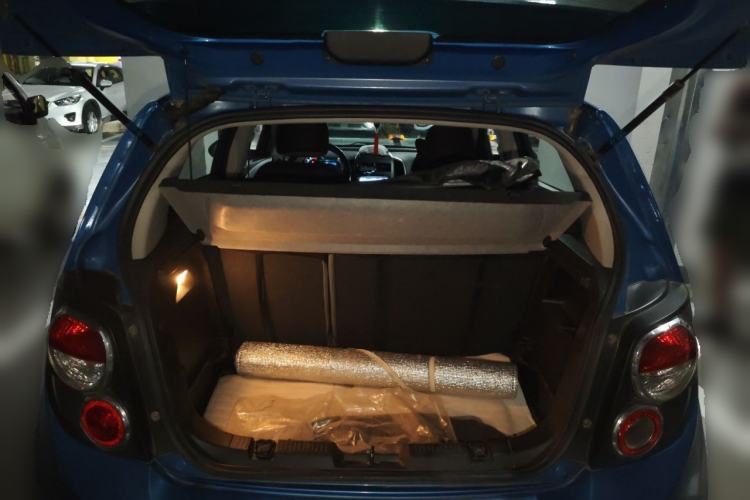Used Chevrolet Aveo Sonic 2011 Hatchback 1.4L MT SL Trunk