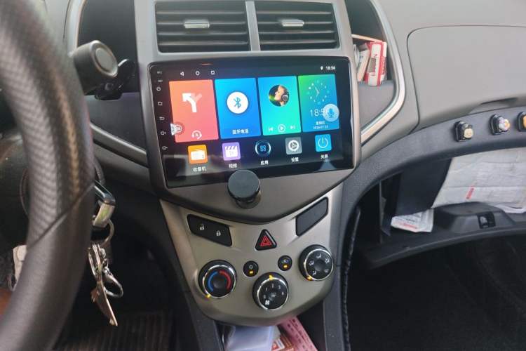 Used Chevrolet Aveo Sonic 2011 Sedan 1.4L Manual Transmission SE Audio And AC Panel