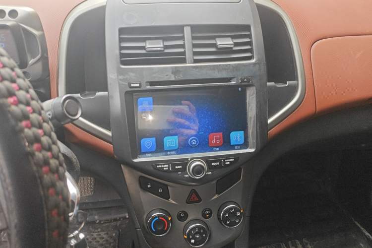Used Chevrolet Aveo Sonic 2011 Sedan 1.6L Automatic SX Audio And AC Panel