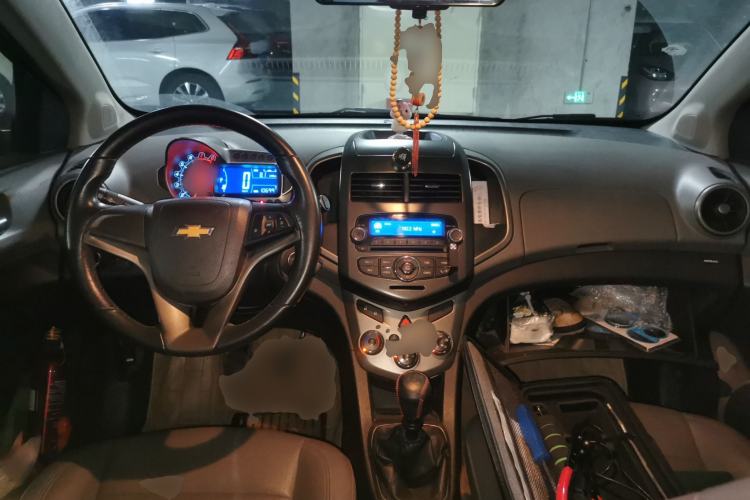 Used Chevrolet Aveo Sonic 2011 Hatchback 1.6L MT SX Center Console