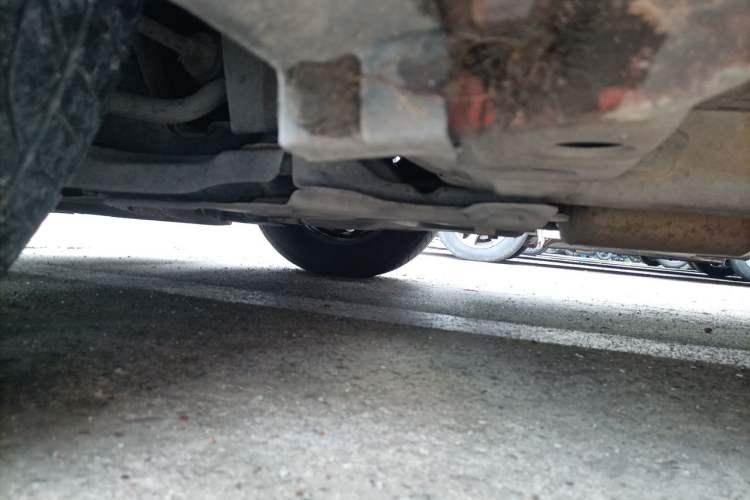 Used Chevrolet Aveo Sonic 2011 Sedan 1.4L MT SL Chassis Front Left