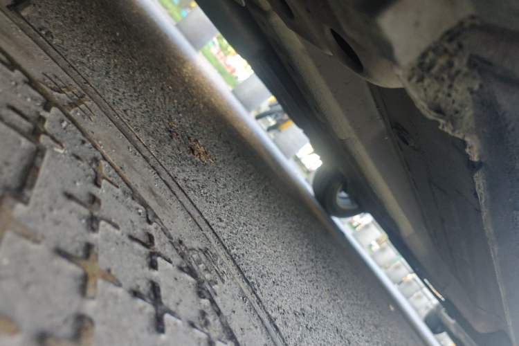 Used Chevrolet Aveo Sonic 2011 Sedan 1.4L Manual Transmission SE Chassis Front Left