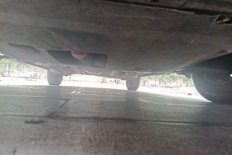 Used Chevrolet Aveo Sonic 2011 Sedan 1.4L MT SL Chassis Front