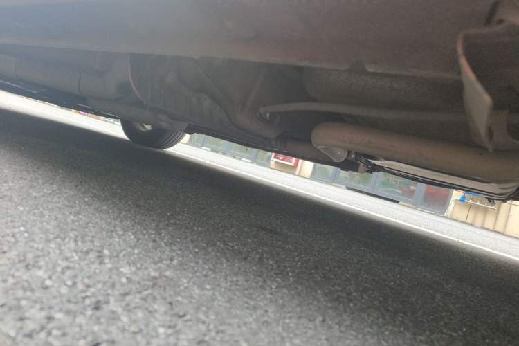 Used Chevrolet Aveo Sonic 2011 Hatchback 1.6L AT SX Chassis Front Right