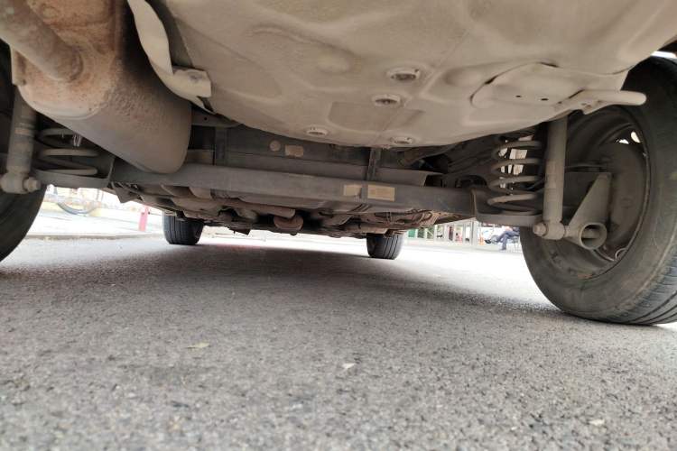 Used Chevrolet Aveo Sonic 2011 Sedan 1.4L MT SL Chassis Rear