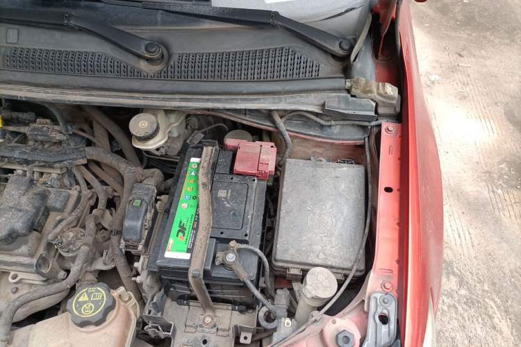 Used Chevrolet Aveo Sonic 2011 Sedan 1.4L MT SL Engine Bay Left