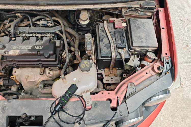 Used Chevrolet Aveo Sonic 2011 Sedan 1.4L Manual Transmission SE Engine Bay Left