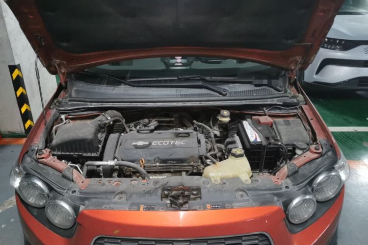 Used Chevrolet Aveo Sonic 2011 Hatchback 1.6L MT SX Engine Bay