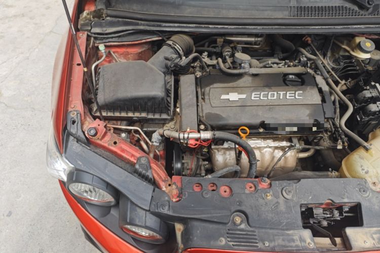 Used Chevrolet Aveo Sonic 2011 Sedan 1.6L Automatic SX Engine Bay Right