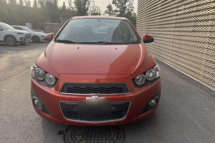 Used Chevrolet Aveo Sonic 2011 Sedan 1.4L Manual Transmission SE Exterior 1