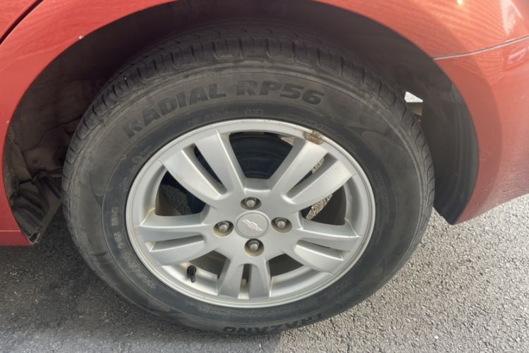 Used Chevrolet Aveo Sonic 2011 Sedan 1.4L Manual Transmission SE Exterior 5