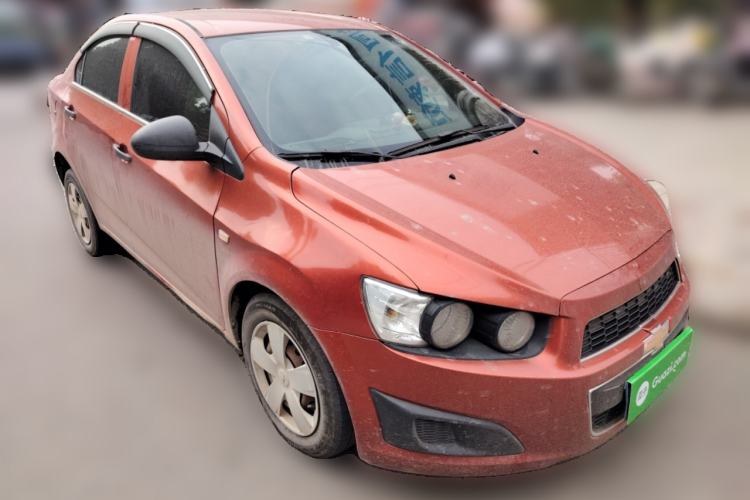Used Chevrolet Aveo Sonic 2011 Sedan 1.4L MT SL Front Right 45 Deg