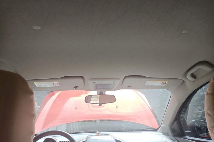 Used Chevrolet Aveo Sonic 2011 Sedan 1.4L MT SL Headliner