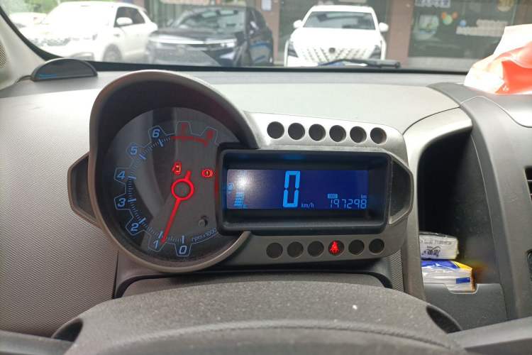 Used Chevrolet Aveo Sonic 2011 Sedan 1.4L MT SL Instrument Cluster