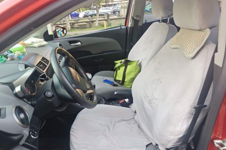 Used Chevrolet Aveo Sonic 2011 Sedan 1.4L Manual Transmission SE Left Front Seat