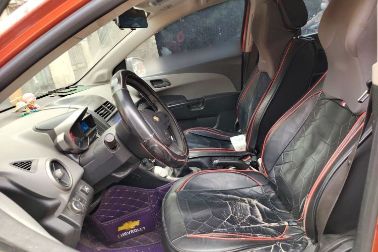 Used Chevrolet Aveo Sonic 2011 Sedan 1.4L MT SL Left Front Seat