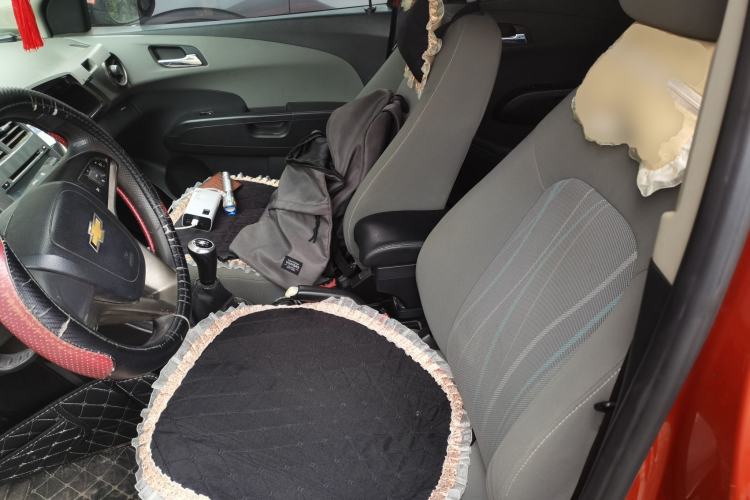 Used Chevrolet Aveo Sonic 2011 Sedan 1.4L Manual Transmission SE Left Front Seat