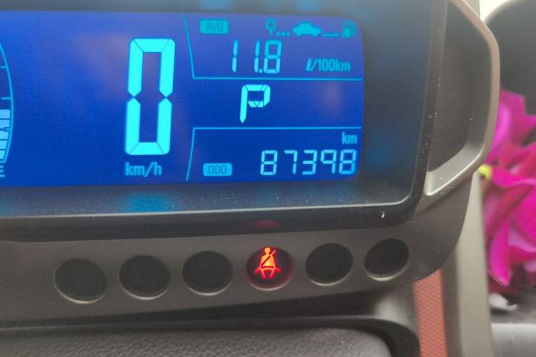 Used Chevrolet Aveo Sonic 2011 Hatchback 1.6L AT SX Odometer Close Up