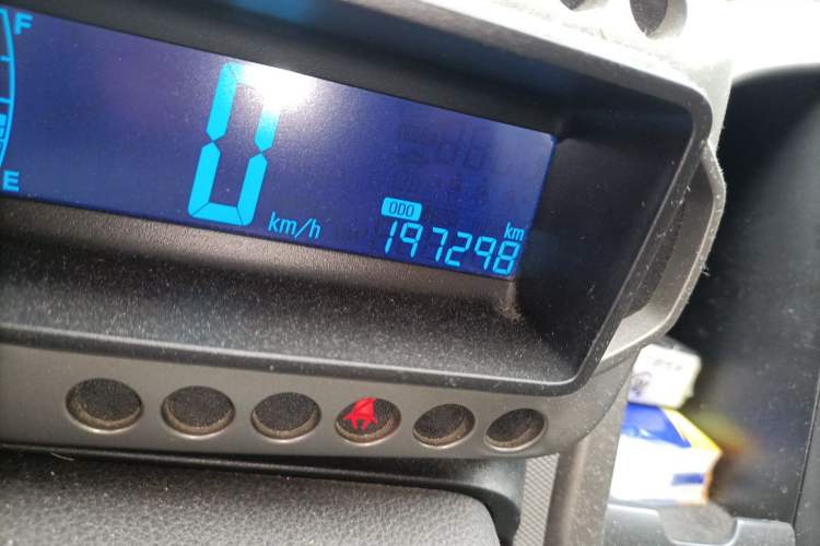 Used Chevrolet Aveo Sonic 2011 Sedan 1.4L MT SL Odometer Close Up