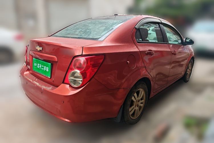 Used Chevrolet Aveo Sonic 2011 Sedan 1.4L Manual Transmission SE Rear Right 45 Deg