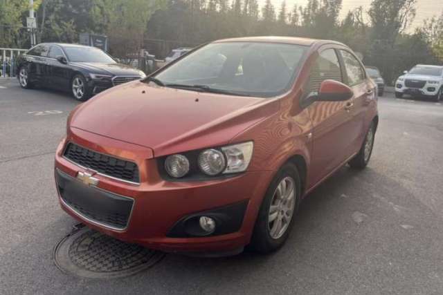 Used Chevrolet Aveo Sonic 2011 Sedan 1.4L Manual Transmission SE