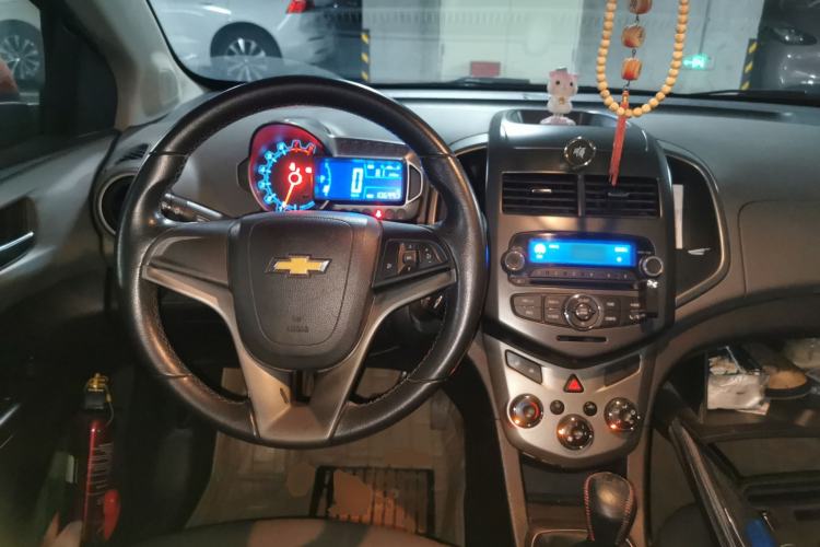 Used Chevrolet Aveo Sonic 2011 Hatchback 1.6L MT SX Steering Wheel