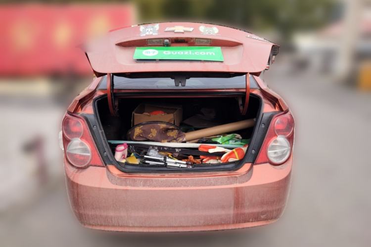 Used Chevrolet Aveo Sonic 2011 Sedan 1.4L MT SL Trunk