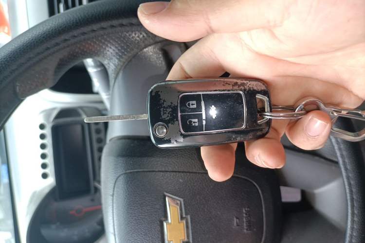 Used Chevrolet Aveo Sonic 2011 Sedan 1.4L MT SL Vehicle Key