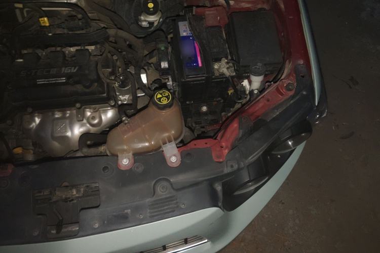 Used Chevrolet Aveo Sonic 2011 Sedan 1.4L MT SL Engine Bay Left