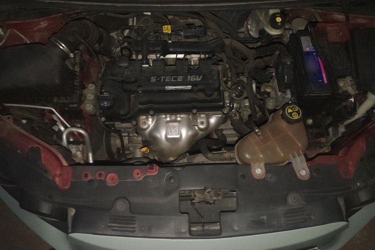 Used Chevrolet Aveo Sonic 2011 Sedan 1.4L MT SL Engine Bay